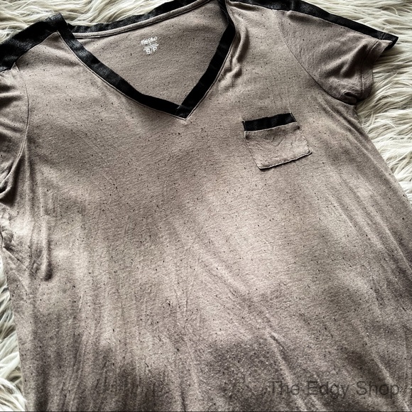 Mossimo | Faux Leather Trim Short Sleeved V-Neck T-Shirt - Picture 2 of 5